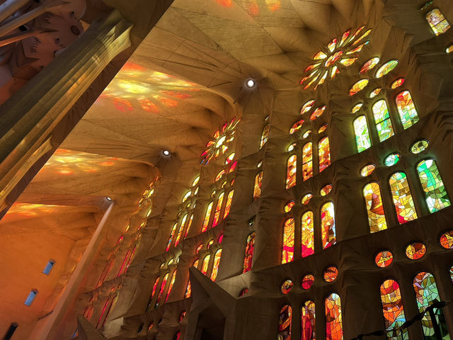 Sagrada Família – Barcelona’s Iconic Masterpiece 🇪🇸⛪