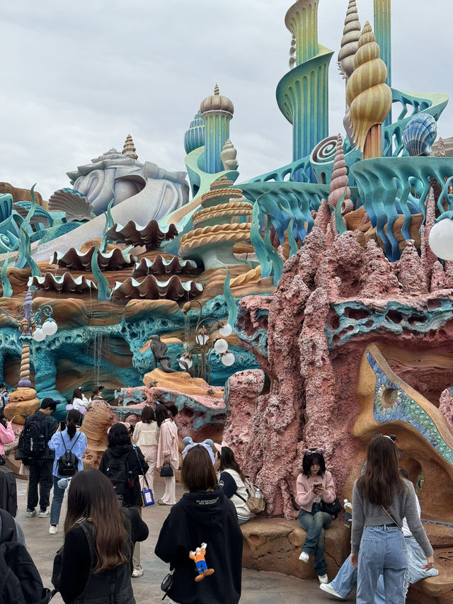 Tokyo DisneySea – โลกแฟนตาซีที่ผู้ใหญ่ก็หลงรัก 🎢🌊