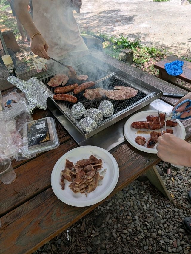 新北「坪林 天山親水農場」玩水烤肉趣！炎炎夏日的渡假勝地