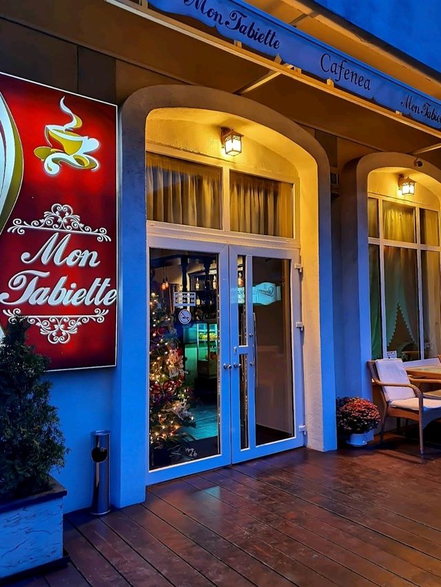 Teatrul Tineretului