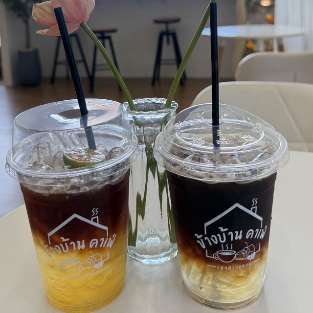 เที่ยวคาเฟ่ Mood ดี ที่ข้างบ้านคาเฟ่ 