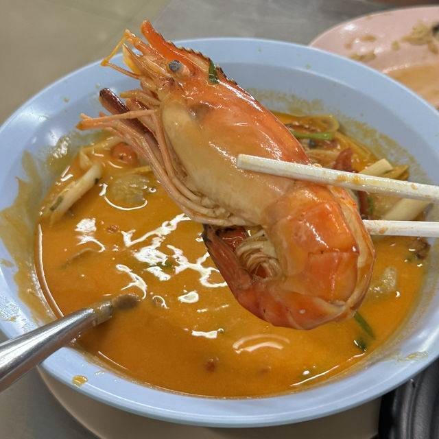 방콕 갈때마다 두번이상 간 빅씨마트주변 맛집 ”주니똠염“