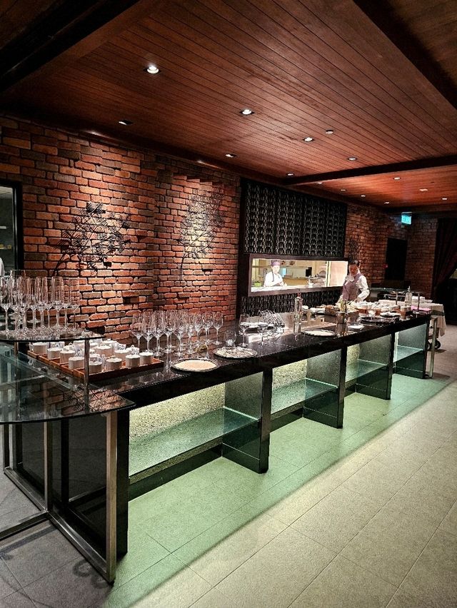 Timeless Elegance at Feringgi Grill, Shangri‑La Rasa Sayang