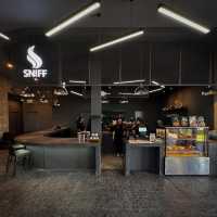 ☕✨ Sniff Roastery สกลนคร — คาเฟ่ดาร์กเท่ 