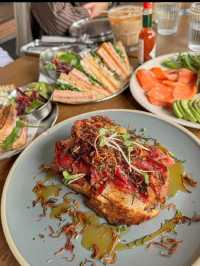 Don’t Leave KL Without This Soft Shell Crab Burger — Plus A Stunning KLCC Airbnb Stay! 🇲🇾🦀