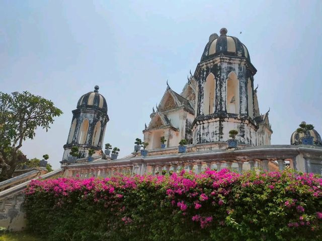 Hilltop Palaces and Sneaky Monkeys at Khao Wang