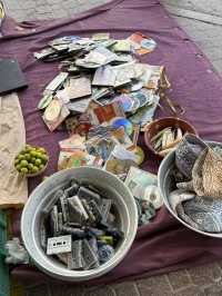 Must-Visit Friday Market Experience in 🇴🇲