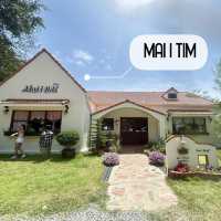 แวะพักร้อนที่ร้านไอศรีม แสนน่ารัก