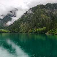 Jiuzhaigou Is Basically Nature Showing Off