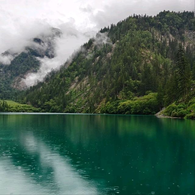 Jiuzhaigou Is Basically Nature Showing Off