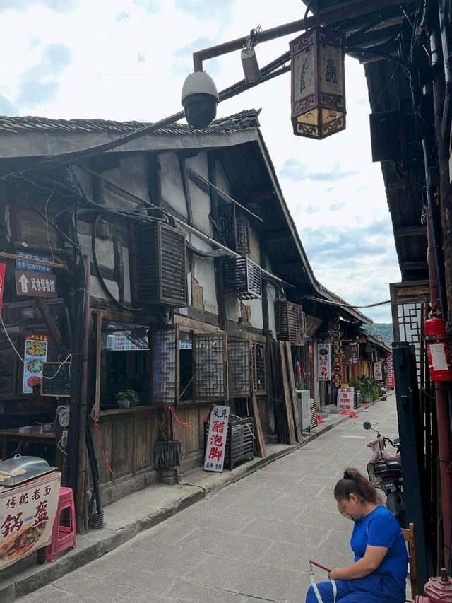 Wandering Through Langzhong China’s Hidden Gem in Sichuan