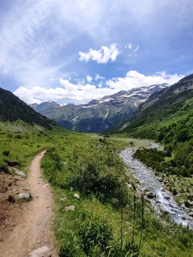 Nature Feels and Mountain Peace at Circo de La Larri