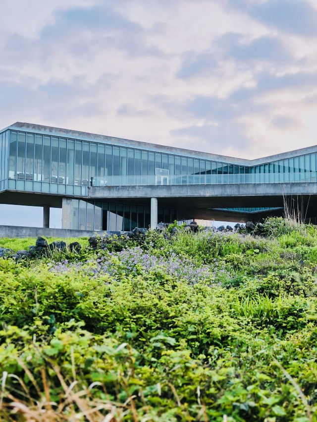 A Dramatic Coastal Headland with Iconic Views