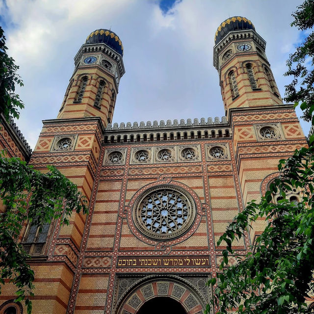 ✨ A Soul-Stirring Solo Journey: The Grand Synagogue of Budapest 🕍