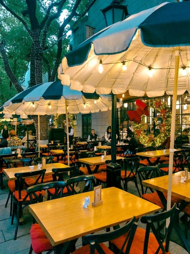 Xintiandi Shanghai ย่านซินเทียนตี้ Xintiandi Shanghai ย่านซินเทียนตี้
