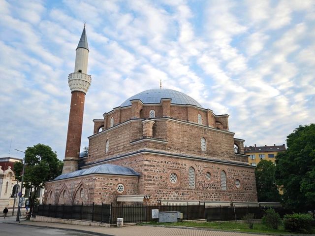 索菲亞目前唯一一座仍在使用的清真寺#班亞巴什清真寺 (Banya Bashi Mosque)-Sofia Bulgaria