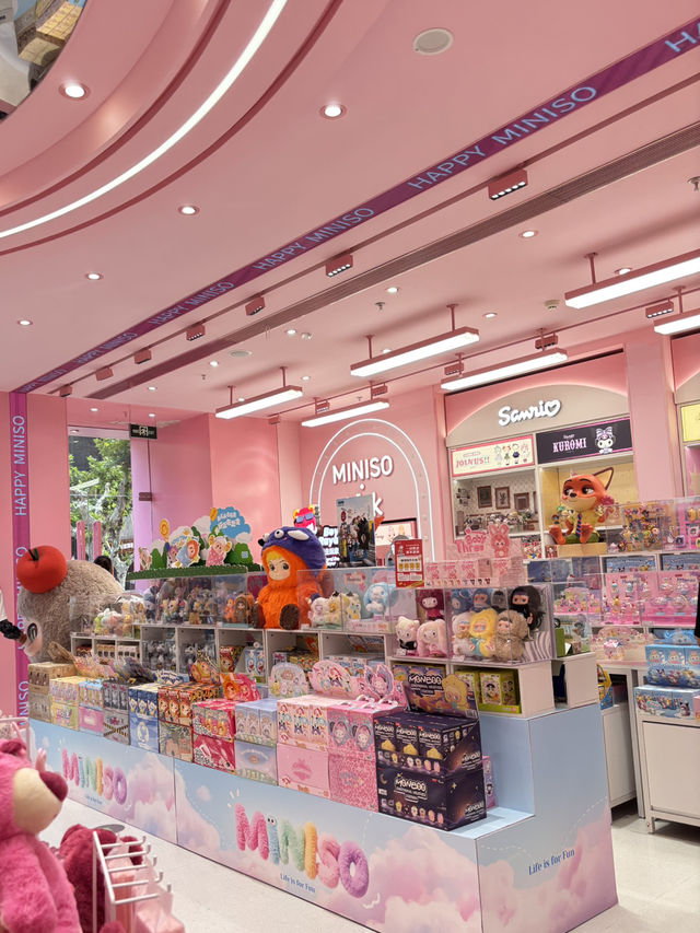 Miniso Pink สาขาใหญ่ที่สุดในเซี่ยงไฮ้🩷✨