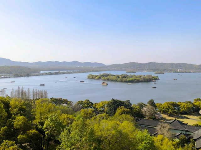 West Lake 🌅 ทะเลสาบที่ทำให้หางโจวโรแมนติกสุดๆ West Lake 🌅 ทะเลสาบที่ทำให้หางโจวโรแมนติกสุดๆ