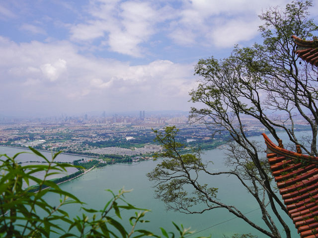 เขาซีซาน (Xishan Mountain) เขาซีซาน (Xishan Mountain)