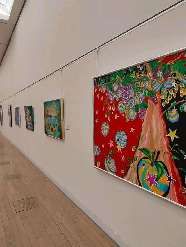 東京國立新美術館 光影與幾何之美 東京國立新美術館 光影與幾何之美