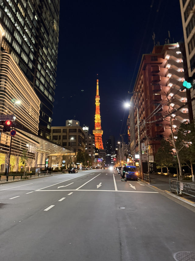 Tokyo Tower: Sunset Vibes & City Lights 🌆✨ Tokyo Tower: Sunset Vibes & City Lights 🌆✨