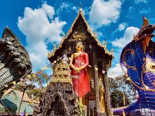 ชมศิลปะขอมแบบบาปวน อายุกว่าพันปี