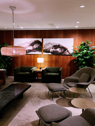 The Pier First Class Lounge – Cathay Pacific’s Elegant Flagship Lounge Experience