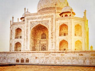 Our Funny Moment at Taj Mahal Gate