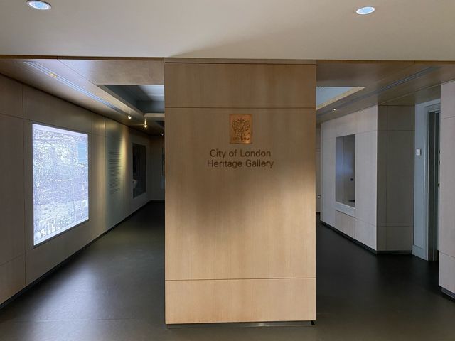 🏛️ Guildhall Art Gallery's Time Capsule 🖼️