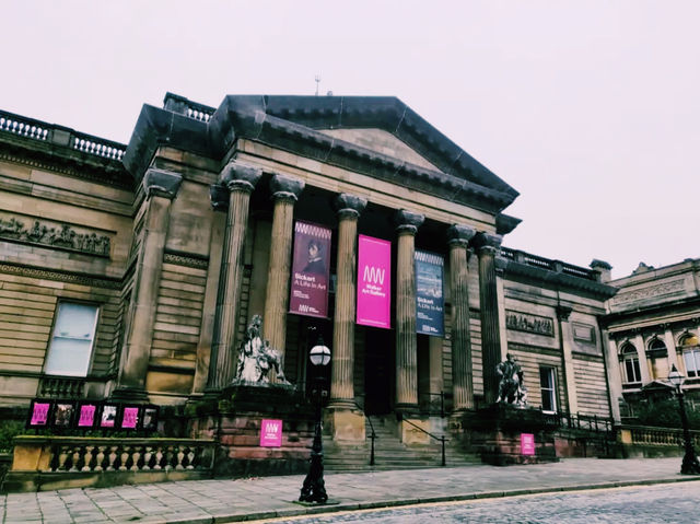 🎭 Art, History & Legends – A Cultural Walk Through Liverpool