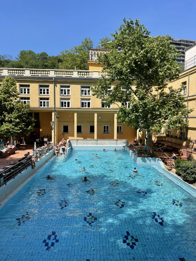 🇭🇺 Soaking in Local Authenticity: A Day at Lukács Baths