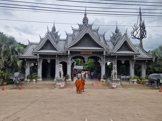 Where spirituality meets surreal art – exploring Buddha Park.
