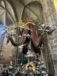 History, Hills, and Views – Prague Castle Day