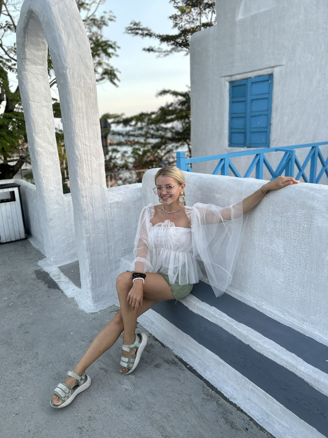 Santorini in Danang?! Where?!