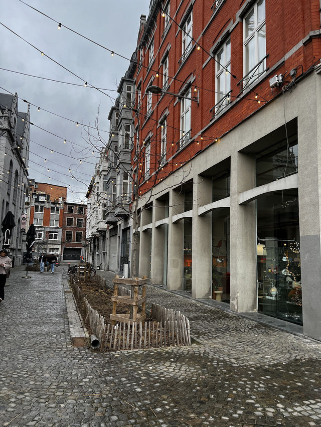 Liège: The Fiery City You Need to Visit! 🇧🇪