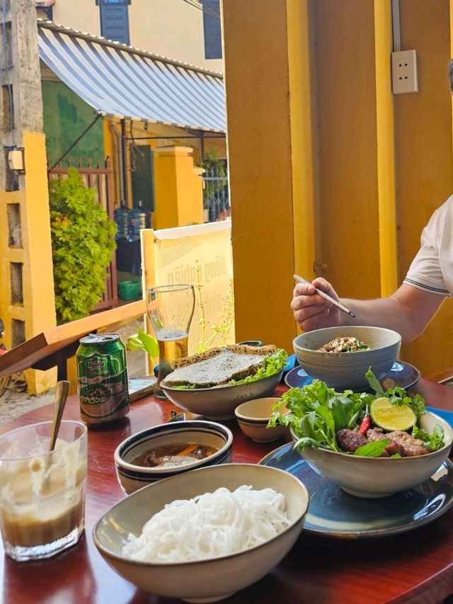 🍽️ Em Comfort Food – Your Cozy Culinary Hideaway in Hoi An