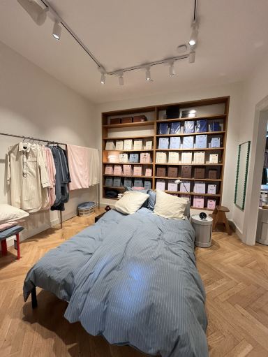 ✨デンマークデザインの世界へ—雑貨と家具の旗艦店｜HAY House | Trip