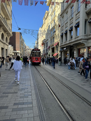 🌆 Истикляль: сердце Стамбула