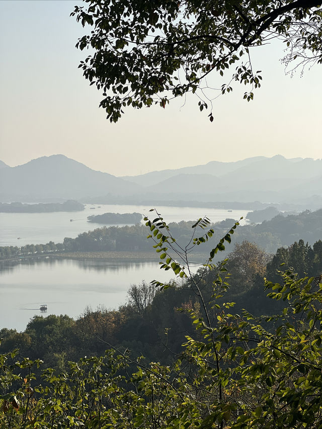 杭州｜寶石山在夕陽下，才能被稱為“寶石流霞”～