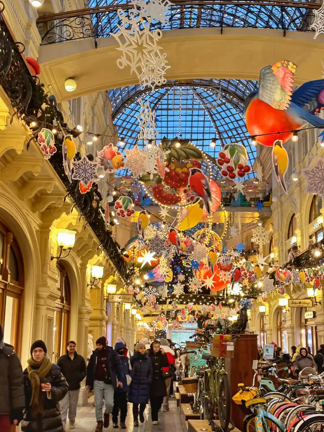 크리스마스의 모스크바 레드 스퀘어는 마치 동화 세계 같습니다