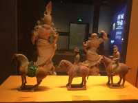 西安的博物館都有駱駝，馬？不，也有騾子