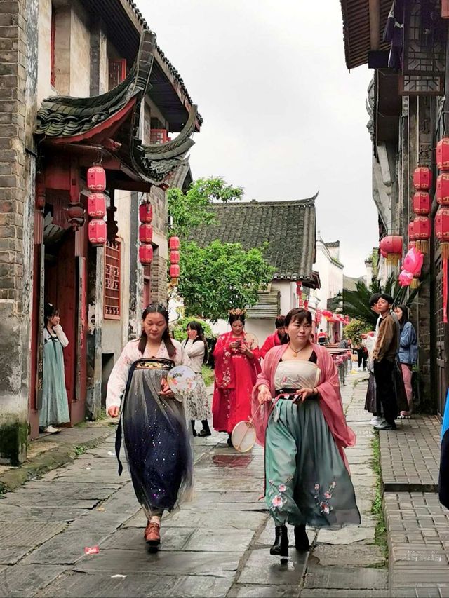 湖南洪江黔陽古城丨一片冰心在玉壺，芙蓉樓丨節孝祠，小吃春捲