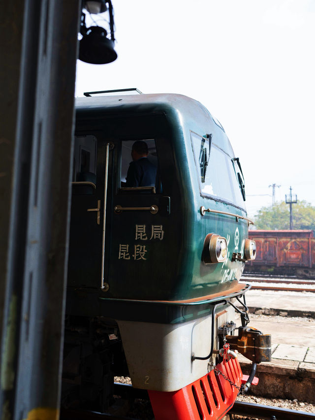 開遠｜20元綠皮火車體驗百年滇越鐵路絕唱