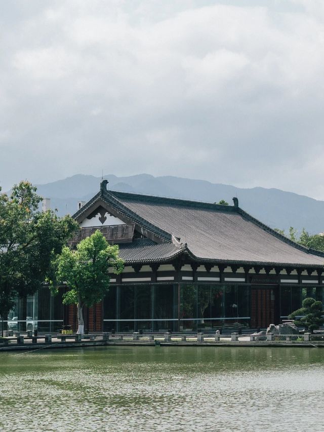 不上班去上香廣佛周邊祈福聖地國恩寺