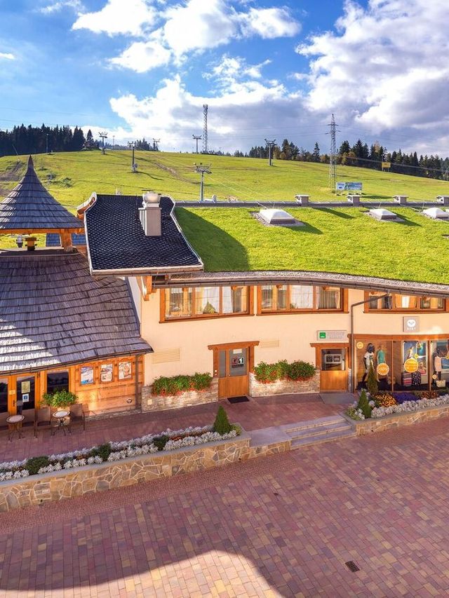 🏔️ Bialka's Best: Thermal Bliss & Ski Escapade 🎿