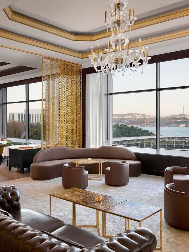 🌟 Istanbul's Luxe Life: Stay at The Ritz-Carlton 🌟