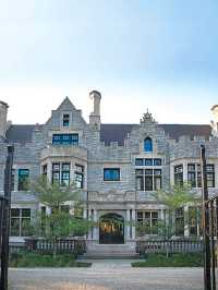 🏰✨ Pittsburgh's Charming Castle Stay: Mansions on Fifth 🌟