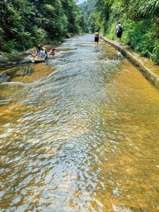 Chengdu Self-Drive | Waterfall Shallow Beach Unknown to 99% of People