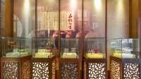 宜賓五糧液深度遊：品嚐美酒，領略文化魅力。