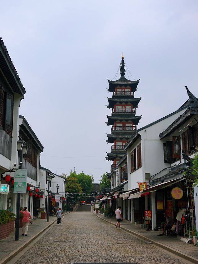 有着800多年歷史的州橋老街,值得一遊。